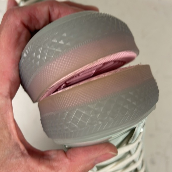 Converse Chuck Taylor All Star High 'Teal Tint Pink Foam' 166447C Women’s Size 6 - Picture 7 of 16